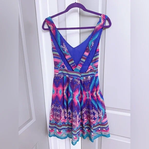 Forever 21 Boho Ikat Print Sleeveless Dress Size Medium - Picture 4 of 4